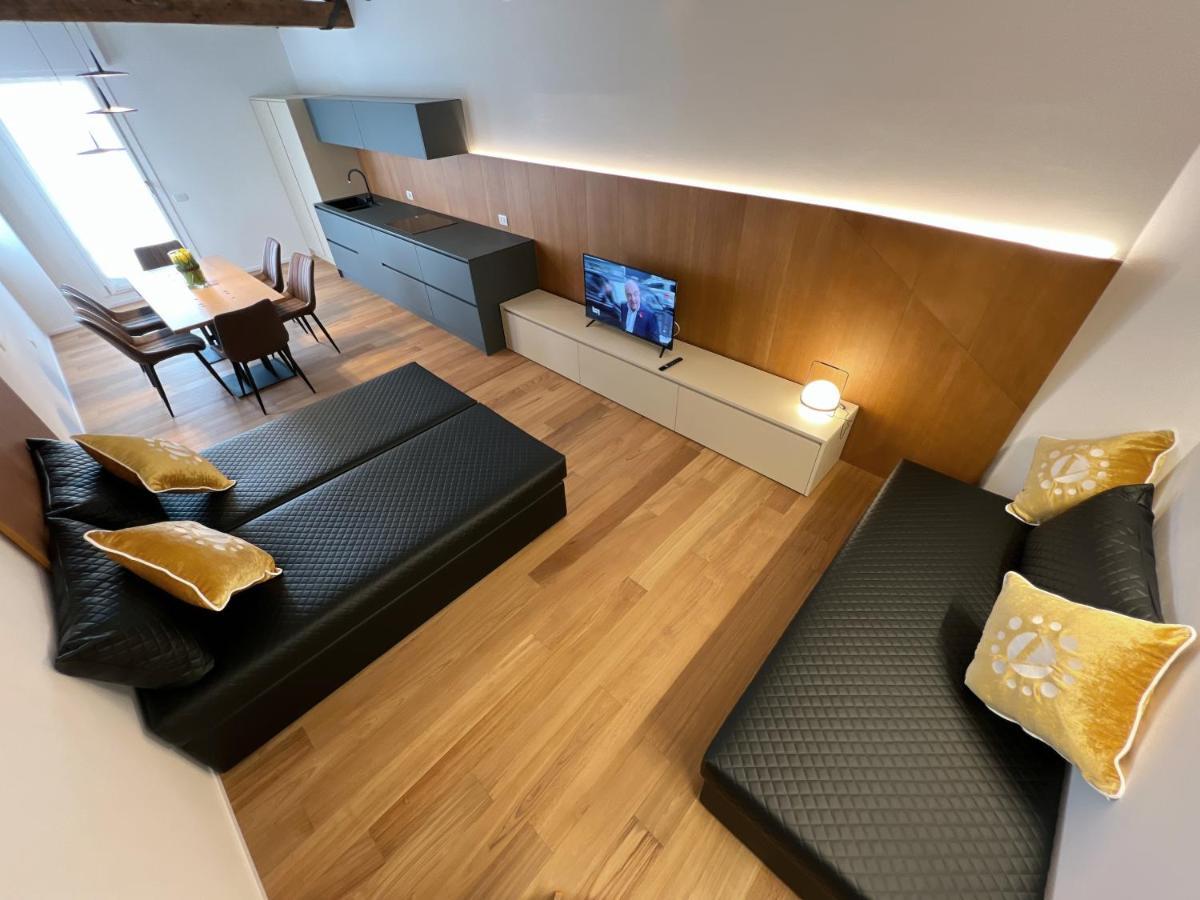 Attico Vivit 60 Apartment Mestre Bagian luar foto